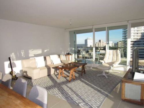 Torre De Categoría, A Metros Del Mar !- Ref: 2412