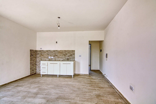 Ph A Estrenar En Venta Listo Para Escriturar!! En Remedios De Escalada, Lanús