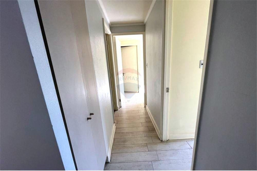 Recién Rebajado!. Depto En Primer Piso, Macul