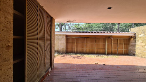 Casa En Venta, Lomas De Guevara, Guadalajara, Jalisco