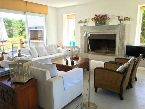 Imagen 5 de 13 de Casa En Venta José Ignacio 5 Dorm, 1015 M2 #1825