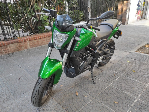 Imagen 2 de 5 de Benelli Tnt 250