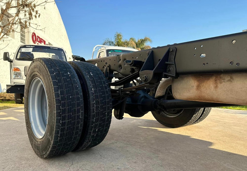Ford F 4000 C/s Cummins Euro Meciii 3.9 Tdi 4x4 Xl Año 2011
