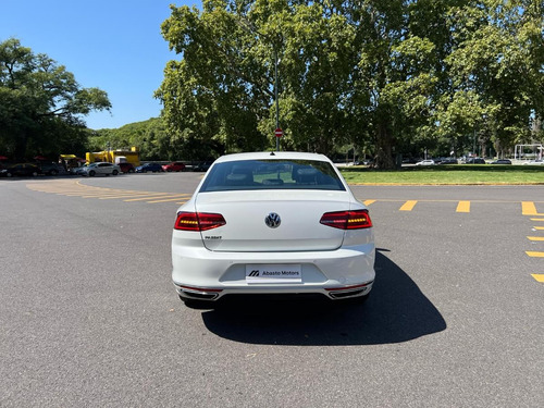 Volkswagen Passat 2.0 Tsi R-line 220cv