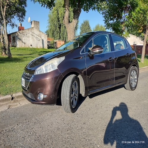 Peugeot 208 1.6 Feline Pack Cuir