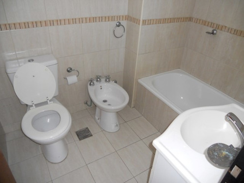 Imagen 6 de 13 de Venta De Departamento 1 Dormitorio C/ Cochera 119 E/71 Y72