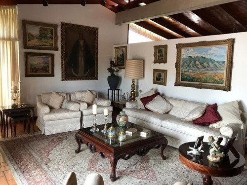 Imagen 2 de 10 de Casa En Venta Urb. Prados Del Este # 22-2115