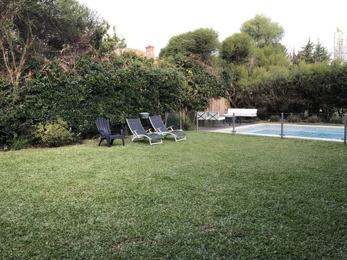 Excelente, Práctica Y Funcional Casa En Venta En Las Glorietas
