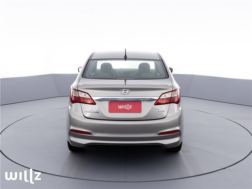 Imagem 4 de 17 de Hyundai Hb20s 1.6 Comfort Plus 16v Flex 4p Automático