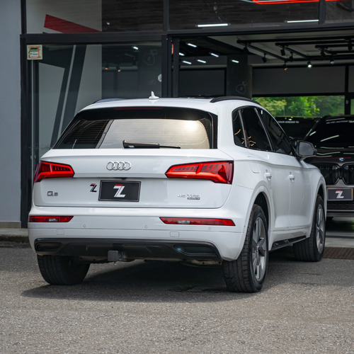 Audi Q5 Ambition 45TFSI 2.0