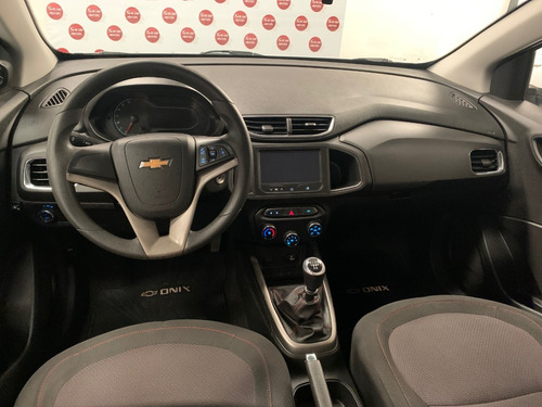 Imagen 7 de 16 de Chevrolet Onix 1.4 Ltz 2016