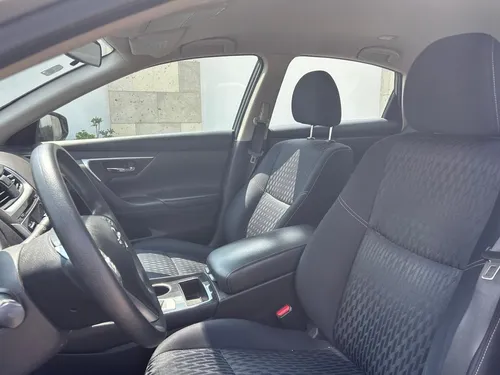 Nissan Altima 2.5 Sense Cvt