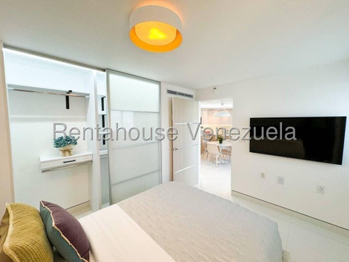 Bello, Moderno, Amoblado, En Exclusiva Residencia Con Pozo. 25-13224