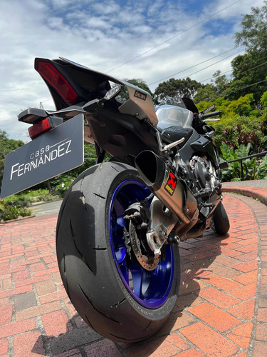 Imagen 7 de 11 de Yamaha R1 M