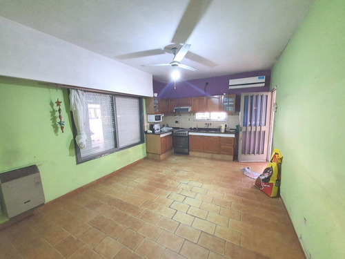 Imagen 8 de 16 de Casa Venta - 4 Dormitorios - Granadero Baigorria