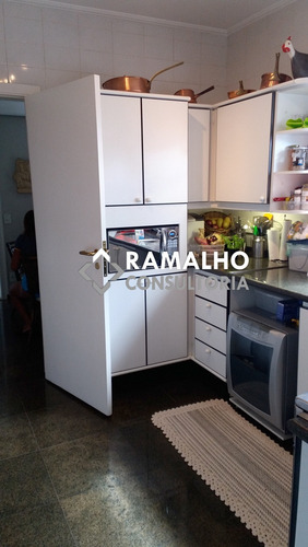 Imagem 11 de 14 de Apto 260m², 3 Dorms, 3 Suítes, 01 C/ Closet No Campo Belo/sp
