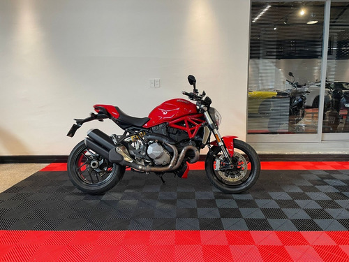 Imagen 1 de 7 de Ducati Monster 1200 Hilton Motors Co.