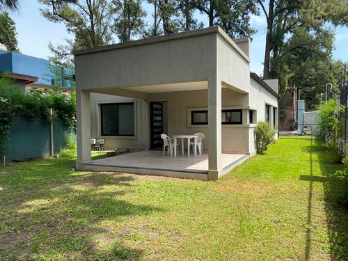 Casa En Venta :: 3 Amb :: Leloir Village :: Barrio Cerrado