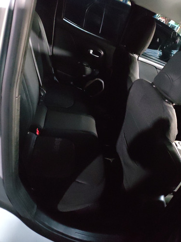 Jeep Renegade 1.8 Longitude Flex Aut. 5p