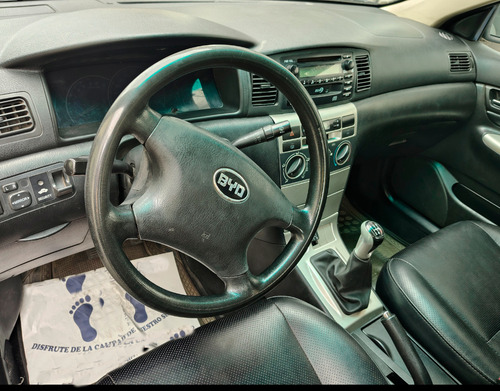 Byd Modelo F3