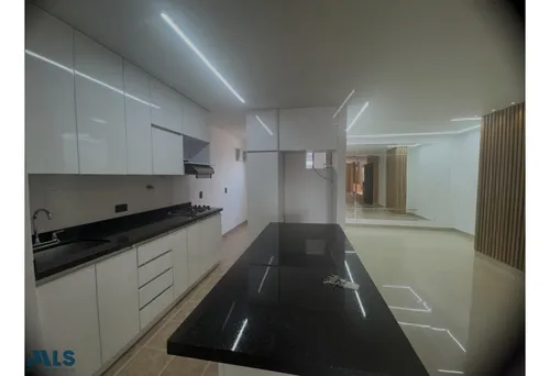Apto Laureles 3 Alcobas Con Baño Cada Uno(mls#253146)