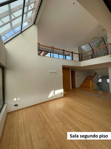 El Golf, Magnifica Residencia Contemporánea, Apta Embajada.