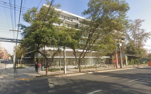 Local Comercial En Arriendo Eleodoro Yañez, Thayer Ojeda
