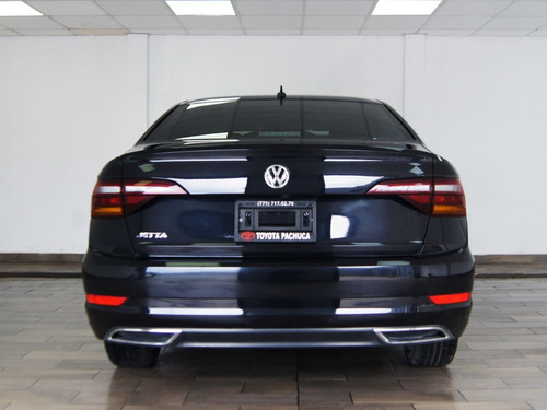 Imagen 5 de 15 de Volkswagen Jetta Highline 2019 Negro