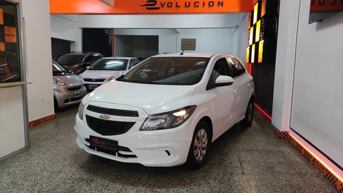 Imagen 1 de 12 de Chevrolet Onix 2019 1.4 Joy Ls