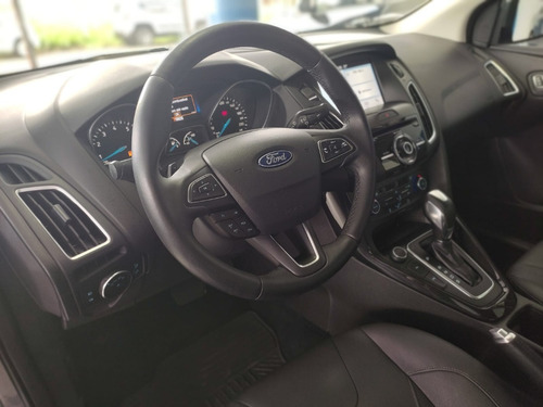 Imagem 9 de 12 de Focus Sedan Titanium 2.0 16v (aut)