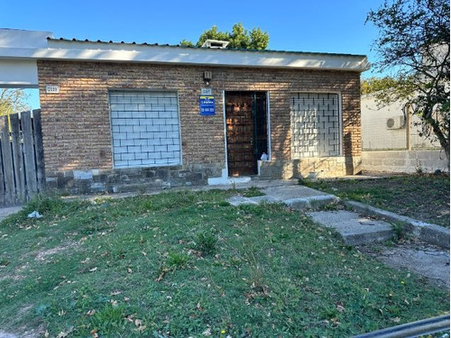 2 Dormitorios Al Frente En Venta Linda Pronta Para Habitar Acepta Banco