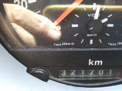 Imagem 10 de 13 de Ford - Cargo 1317e - 4x2 - 2011 - Baú Refrigerado