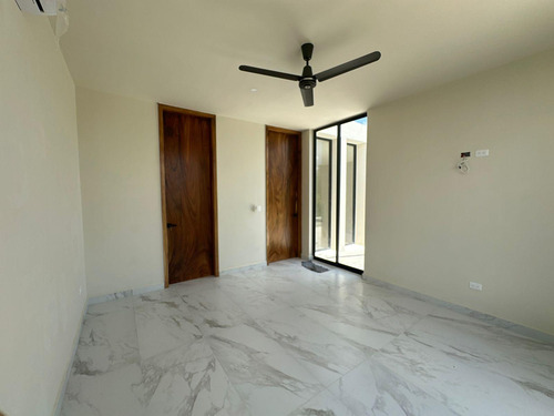 Casa En Venta Merida, Temozon Norte En Privada, Modelo Betha, A 9 Meses.