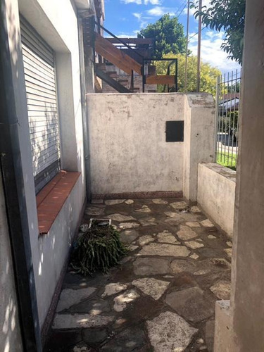 Imagen 5 de 25 de Casa Ph Venta - 3 Ambientes Con Patio - Castelar Sur - Permuta