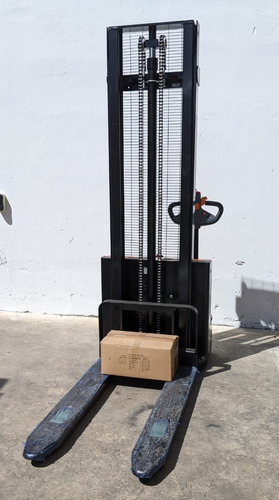 Apiladora Eléctrica Heli 1500 Kg