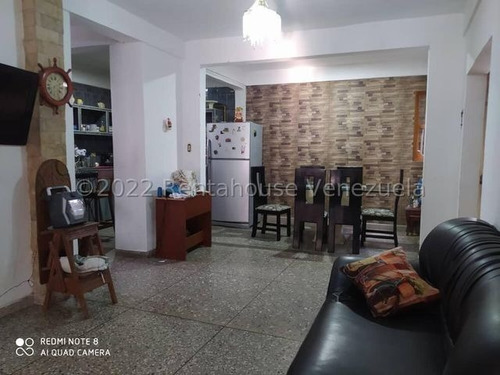 Imagen 9 de 30 de Casas En Venta En La Concordia Cod # 23-3742 Negociable! Información Comunícate 412-1498654 Katty Vasquez. Mejor Precio, Oportunidad, Inversión, Moderna, Remodelada, Amplia, Espaciosa,hermosa!!!!!!!!