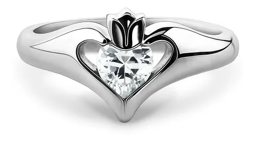 Minimalist claddagh ring deals