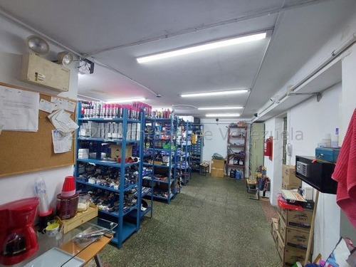 Galpón / Deposito Comercial ( A Pie De Calle ) Venta Montecristo Mls - 23-4804