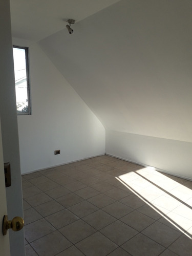 4 Amplios Dormitorios 2 Baños. Regularizada 100%