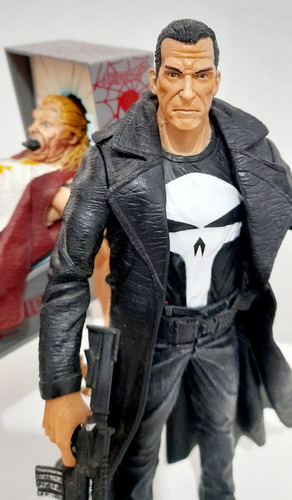 The Punisher Marvel Diamond Select (rosario) (Usado)