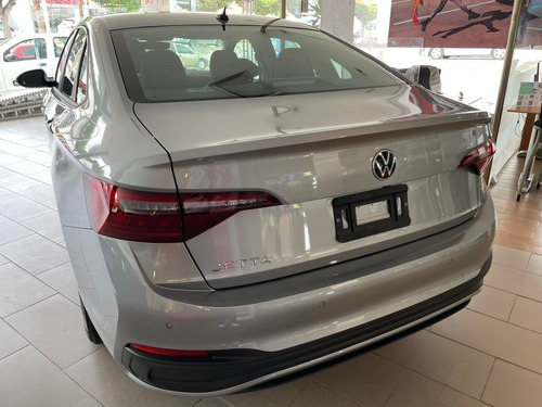 Imagen 13 de 13 de Nuevo Jetta Comfortline 250 Tsi At Modelo 2022