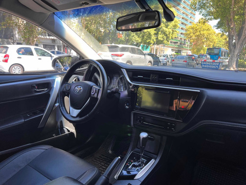 Imagen 8 de 11 de Toyota Corolla 2017 1.8 Se-g Cvt 140cv