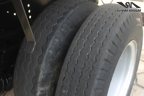 Ford Cargo 1317 - Ano: 2010 - Caçamba