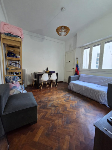 Departamento, Caballito, Av.pedro Goyena1433; 2°b, 3 Amb.