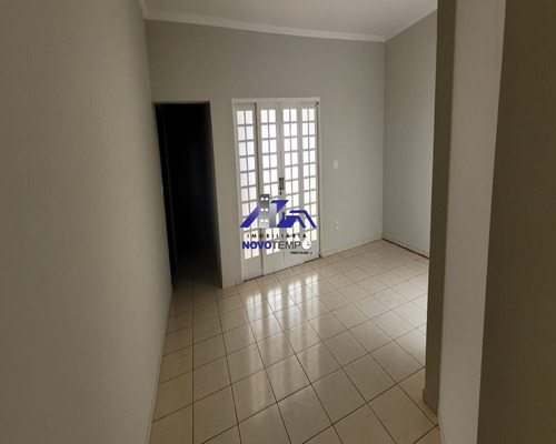 Imagem 7 de 15 de Casa Com 3 Dormitórios Em Araçatuba - Financia - Ca01209 - 70718367