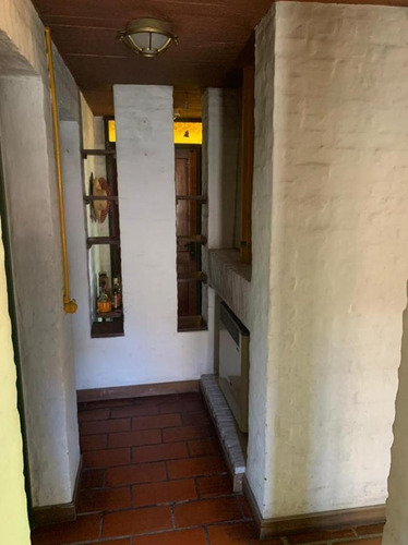 Imagen 24 de 29 de Casa En Venta De Country Champagnat Con Muy Buen Parque Y 2 Dorms