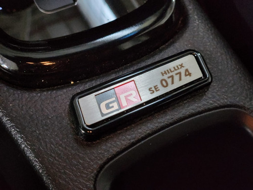 Imagen 11 de 23 de Toyota Hilux 4x4 Dc Gr-s Iii 2.8 Tdi At
