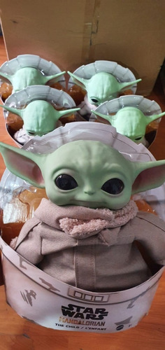 Imagen 2 de 3 de Baby Yoda Mandalorian Peluche Mattel Star Wars 28cm Original