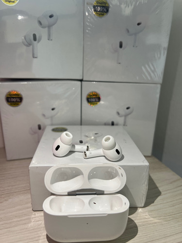 Iphone 13 128gb + Airpods 2da Gen + Cargador Apple Original Azul Oscuro (Usado)
