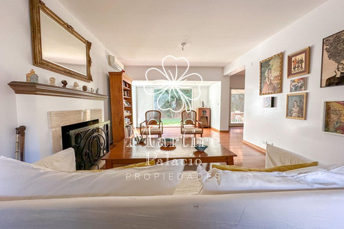 Casa En Venta, 5 Habitaciones, Punta Chica Dentro De Barrio Cerrado